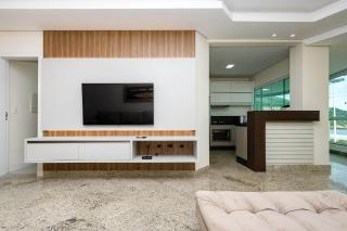 Praia de Fora 101 – Lindo Apartamento com Vista Panorâmica para o Mar na Praia de Quatro Ilhas. - Bombinhas - 9