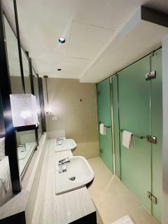 Novotel Hotel Suite King near Makati - Manila - 9