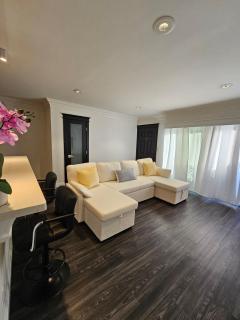 The Perfect Home in Culver City Palms Patio and Parking - Los Angeles - 8