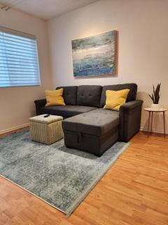 Spacious 1 bedroom 1 bath condo with parking - Los Angeles - 5