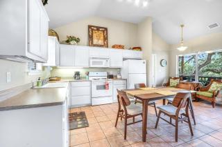 Casa Blanco - Wimberley - 7