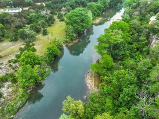 Clutter Falls Retreat - Guest House - New Braunfels - 8