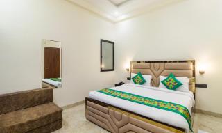 Treebo Brij Kaushal, Near Prem Mandir - 5