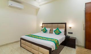 Treebo Brij Kaushal, Near Prem Mandir - 1