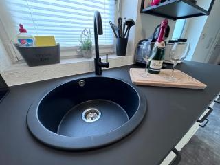 Barrierefrei - 24Std-CHECK-IN kontaktlos - Kingsize Bed - W-LAN - Parkplatz W 3 - Bückeburg - 2