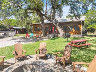 Wimberley Log Cabins Resort and Suites- The Oak Lodge - Wimberley - 7