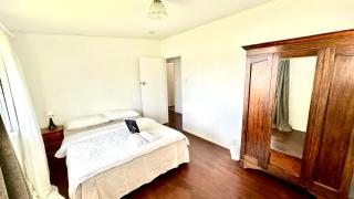 A Comfortable House Close to Westfield - 1