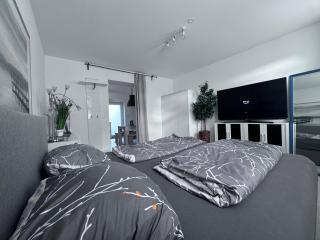 Barrierefrei - 24Std-CHECK-IN kontaktlos - Kingsize Bed - W-LAN - Parkplatz W 3 - Bückeburg - 4
