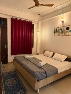 The Anand Mountain View Apartment - 6
