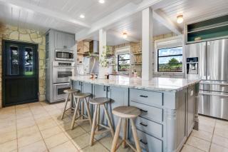 D2 Farms Main House - Wimberley - 9