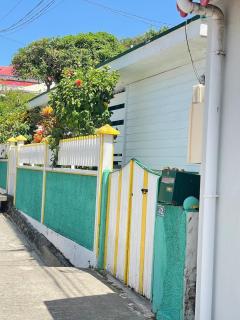 Appartements CHEZ COCO - Résidence de charme au coeur de Terre-de-haut - Clim, kitchenette, terrasse et Wifi - Proche Centre & Plage - 1