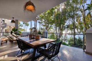 Apartment Alejandra - Gerenoveerd appartement direct aan zee - Estepona - 0