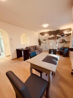 Agréable 2 pièces avec terrasse et jardin - 0