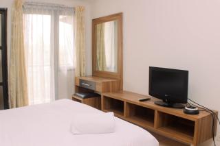 Warm and Cozy Studio at Metropark Condominium Jababeka Apartment By Travelio - Bekasi - 8