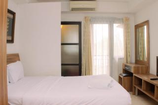 Warm and Cozy Studio at Metropark Condominium Jababeka Apartment By Travelio - Bekasi - 3