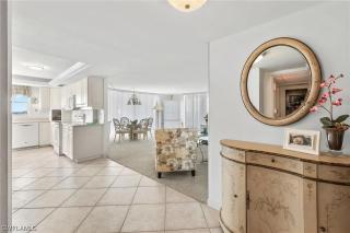 BEACHFRONT -Steps from Sparkling Sand and Surf- Condo Sun and Sand Seekers - Roelens - Fort Myers Beach - 6
