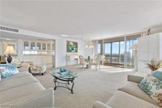 BEACHFRONT -Steps from Sparkling Sand and Surf- Condo Sun and Sand Seekers - Roelens - 5