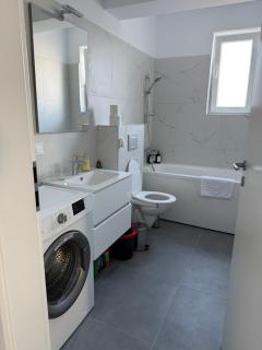 Etalon Airport Apartments II - Otopeni - 4