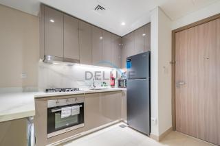 Contemporary 2BR in Azizi Park Avenue, Nad Al Sheba by Deluxe Holiday Homes - 3