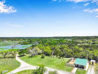 Little Yellow House - Dripping Springs - 5
