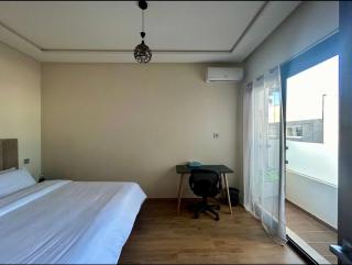 Chic Studio with Rooftop Pool - Casablanca - 6