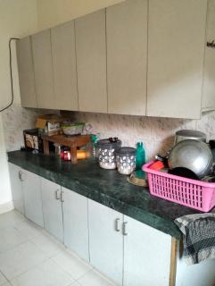 Good Spacious House with lawn - Noida - 9