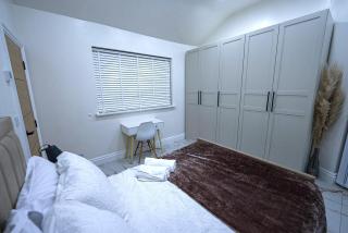 Cozy Charming Bungalow BRAND NEW - 6