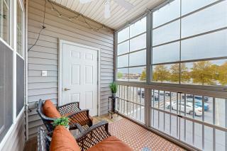 Creekwood --- 1400 Pebble Dr #1410 - 8