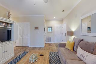 Creekwood --- 1400 Pebble Dr #1410 - 3