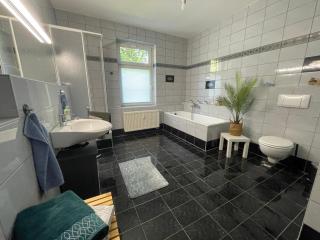 Ferienwohnung Dietel in Bad Schlema mit WLAN Endreinigung Kurtaxe und Wäschepaket - Schlema - 4