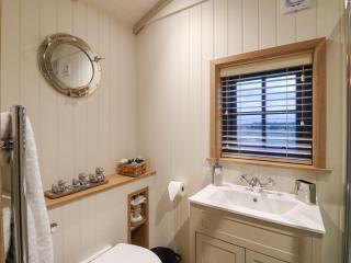 Lillie's Shepherds Hut at Shepherds Lodge - Nottingham - 3