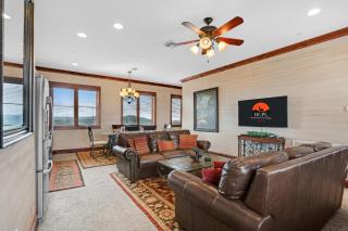 Arc de Texas - Louis XIV Suite - Johnson City - 1