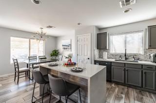 Private 3BR - 2BA Home - Patio and Pool - Avondale - 6