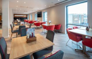 Holiday Inn Express Stevenage by IHG - Stevenage - 9