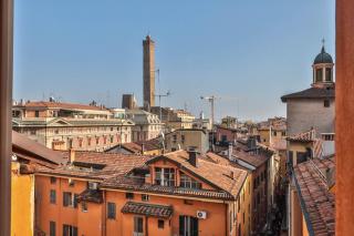 New - Immobo Haurelia - Asinelli Tower View - 9