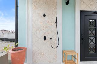 Stunning 3-BD Beachside Home with Small Pool - Playa Danta - 4