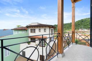 Sophisticated Modern Home with Ocean Views, Gorgeous Master Suites & Private Jacuzzi - 2