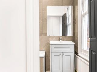 Balcony Apt Near Battersea Park & Power Station - Londra - 7
