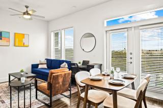 Luxurious New Unit 1Bd1Ba Pool Golf Sim - Austin - 9