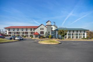 HomeTowne Studios by Red Roof Lancaster - Lancaster - 8