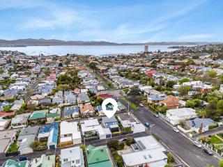 Cosy and Private Escape in the Bay - Sandy Bay - 6