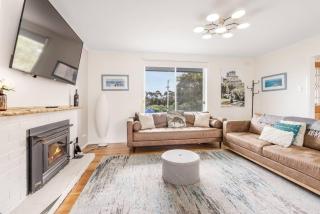 Modern Coastal Escape in Triabunna - Triabunna - 3
