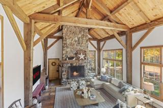 Modern Lux Cabin w Mtn Views and Fire Pit - 9