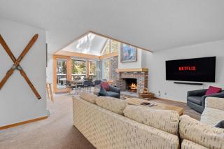 Mountain Haven for Families w Deck - Shuttle - Views - 8