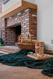 Mountain Haven for Families w Deck - Shuttle - Views - 4