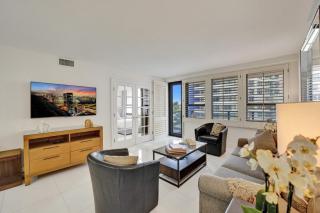 Ocean View Spacious 2 BDR Condo Beach Service 609 - Miami Beach - 2