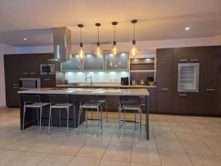 Maison Suites Parentales Piscine Clim - Entraigues-sur-la-Sorgue - 9