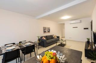 Beautiful Modern Central 2br Apt - Taʼ Xbiex - 9