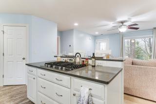 1 Mi to Dtwn Newburgh Quiet Home with Yard! - 1
