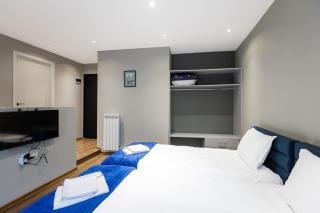 Apart Meidani - Stylish Old Town Apartment with Balcony & Synagogue View - Tbilisi - 7